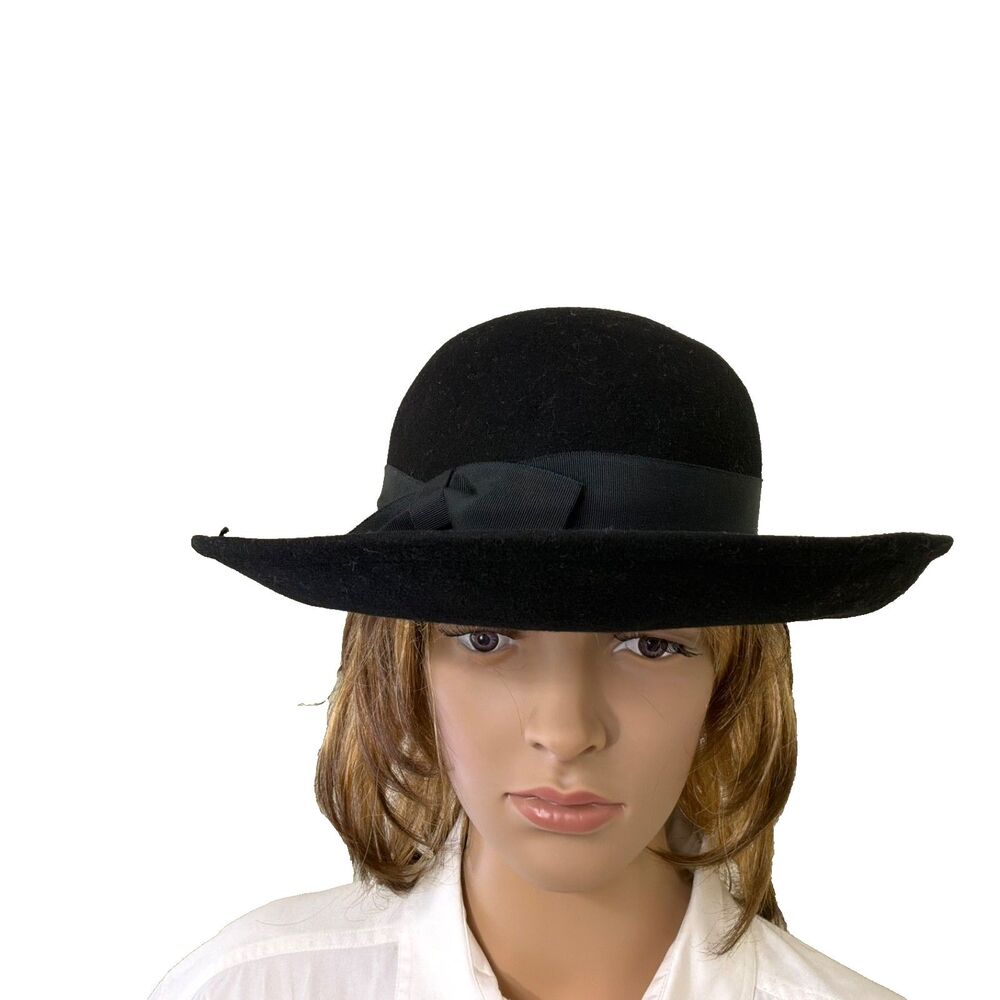 VTG.  Street Smart USA Wool Cloche Hat Bow Black